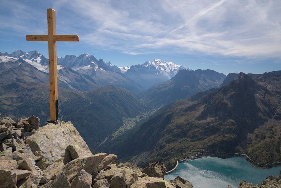 'Avec sa nouvelle croix'